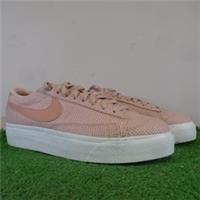 Nike Trainers Size 8.5 Women's Baby Pink Blazer Low Platform ESS Athletic Shoes
