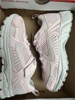 Nike Vomero 5 Size Uk 2