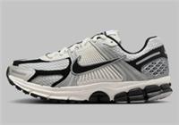 NIKE ZOOM VOMERO 5 'PHOTON DUST' UK 9.5 - HQ1182 001
