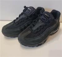 JUNIORS NIKE AIR MAX 95 WINTER RUNNING BLACK TRAINER 880303-001