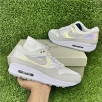 NIKE AIR MAX LA VILLE LUMIERE SIZE UK 8.5 BRAND NEW DQ9326-100