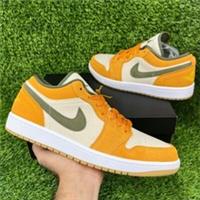 NIKE AIR JORDAN 1 LOW OLIVE CURRY TRAINERS SIZE UK 8.5 SE DH6931-102