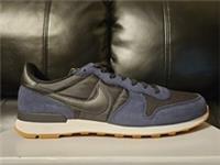 Nike Internationalist By You UK 12 EUR 47 Navy Black CW7635-991