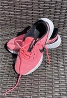 Nike Revolution 5 GS ladies Pink Black lace up Trainers Size UK 3 EUR 35.5