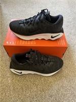 NIKE Motiva Womens Black & White Walking Trainers DV1238-001 UK 7.5