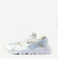Nike Women's Air Huarache Run in White