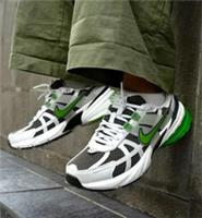 Nike V2K Run Men's Women's Trainers Shoes Size Uk 8.5,9.5,10,11