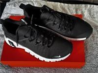 NIKE FREE METCON 6 TRAINERS Size 10.5 Brand New Boxed