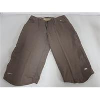 Nike ACG Fit Dry Shorts Size 6 - 6 Regular