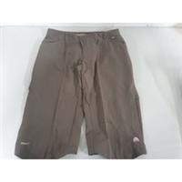 Nike ACG Nikefit Bermuda Shorts Size 6 - 6 Regular