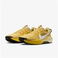 Nike Pegasus Trail 5 | Yellow UK Size 8.5 **BRAND NEW**