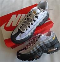 Nike Air Max 95 GS UK 5 Women's Youth Black Gold NEW FD9775-001 Trainers