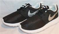 KIDS NIKE ROSHE RUN BLACK SILVER TRAINERS