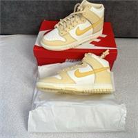 Nike Dunk High Retro Trainers UK 9 Pale Vanilla & Topaz Gold (DD1869-201) - New