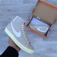 Nike Blazer Mid '77 Vintage Womens Trainers Sneakers - Light Bone [DV7006-001]