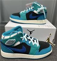 NIKE AIR JORDAN 1 MID SS (GS) - Glacier Blue - FJ9482 004 - UK 5/EUR 38/US 5.5Y