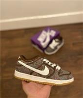 Nike Dunk SB Paisley Brown UK5