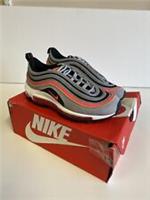 Nike Air Max 97 Wolf Grey/Radiant Red in Uk 3 BRAND NEW 921522 025