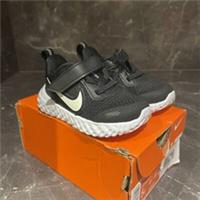 Nike Revolution 5 TD Toddler Black Size UK 4.5 NEW WITH DEFECTS BQ5673-003