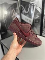 Nike SB City of Love Burgundy Crush/Dark Team Red/University Red FN0619-600 UK 9