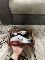 Nike Shox R4 GS Metallic Silver Black Red Trainers BNIB Size 5uk CW2626-005