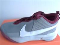 Nike Team Hustle D 10 (GS) trainer's CW6735 007 uk 4.5 eu 37.5 us 5 Y NEW+BOX