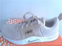 Nike Renew In-Season TR 10 women's trainers CK2576 200 uk 7 eu 41 us 9.5 NEW+BOX