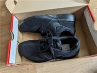 Nike Kaishi (Gs) Running Trainers 705489 003 Shoes New With Box