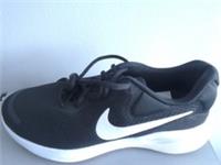 Nike Revolution 7 women's trainer's FB2208 003 uk 4.5 eu 38 us 7 NEW NO BOX