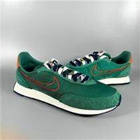 NIKE Waffle Trainer 2 First Use Green Noise Size UK 8 Mens Trainers Suede Shoes