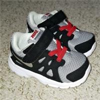 Nike Revolution 2 (TDV) 555084-009 Kids Baby Shoes Trainers Size UK 3.5 New
