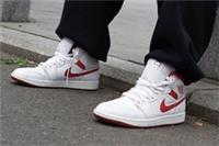 NEW BOX NIKE AIR JORDAN 1 MID SE DUNE RED WHITE LEGEND UK8.5