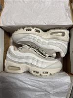 Size UK 2.5 - Nike Air Max 95 White Beige Photon Pearl Black Grey Women RRP £175
