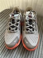 Nike Pegasus Trail 5 GS Khaki Hyper Crimson Kids Youth Running Shoes FV5638-200