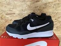 Nike Air Span II UK 9 EUR 44 Black White AH8047 008