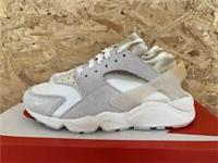 Nike Air HUARACHE UK 5 EU 38.5 Light Bone DX8952-001
