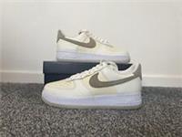 BRAND NEW Nike Air Force 1 07 - Sail/Khaki/White - UK Size 6 (EU 39)