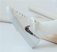 ? UK 4.5 EU 37.5 US 5Y ~ Nike Blazer Low '77 (GS) Sketch ~ DM7819-100