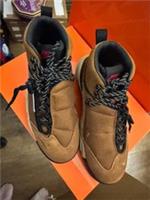 Nike Magmascape SP x sacai Men's Sneakers Tan and Black UK Size 6