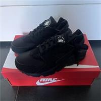 Nike Air Huarache Trainers Sz UK5.5 US6 EU38.5 Black Triple Sneakers 318429-003