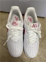 Nike Air Force 1 07 Women's UK 5.5 / EU 39 White /dessert Berry