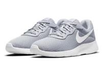 NIke Tanjun Womens shoe Wolf grey/Black/White size 9.5 100%Authentic shoe