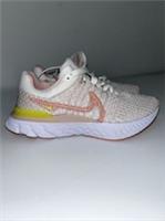 Womens/ Older Girls Nike React Infinity Flyknit Uk Size 4 NWOB # 832