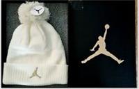 NIKE Jordan stud Cream Bobble Stylish Snow Beanie Hat AGE 12-16 Gift Box Limited
