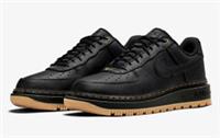 NIKE AF1 AIR FORCE 1 LUXE UK SIZE 7 EU 41 TRAINERS DB4109-001 BLACK BUCKTAN