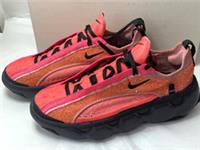 NIKE FLYKNIT BLOOM TRAINERS UK SIZE 7.5 EU 42 FD2149-600 HOT PUNCH