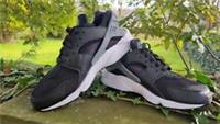 Nike Air Huarache J22 Trainers Black Grey White Unisex UK 6 EU 40 US 7