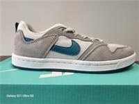 Junior Nike SB Alleyoop (GS) Trainers CJ0883-003 UK sz's 4,4.5 & 6