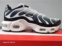 Junior Nike Air Max Plus (GS) Trainers CD0609-026 UK sz4.5 EU sz37.5