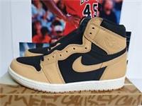 Nike AIR JORDAN 1 RETRO HIGH OG Heirloom Mens UK 9.5 EUR 44.5 (555088 202)